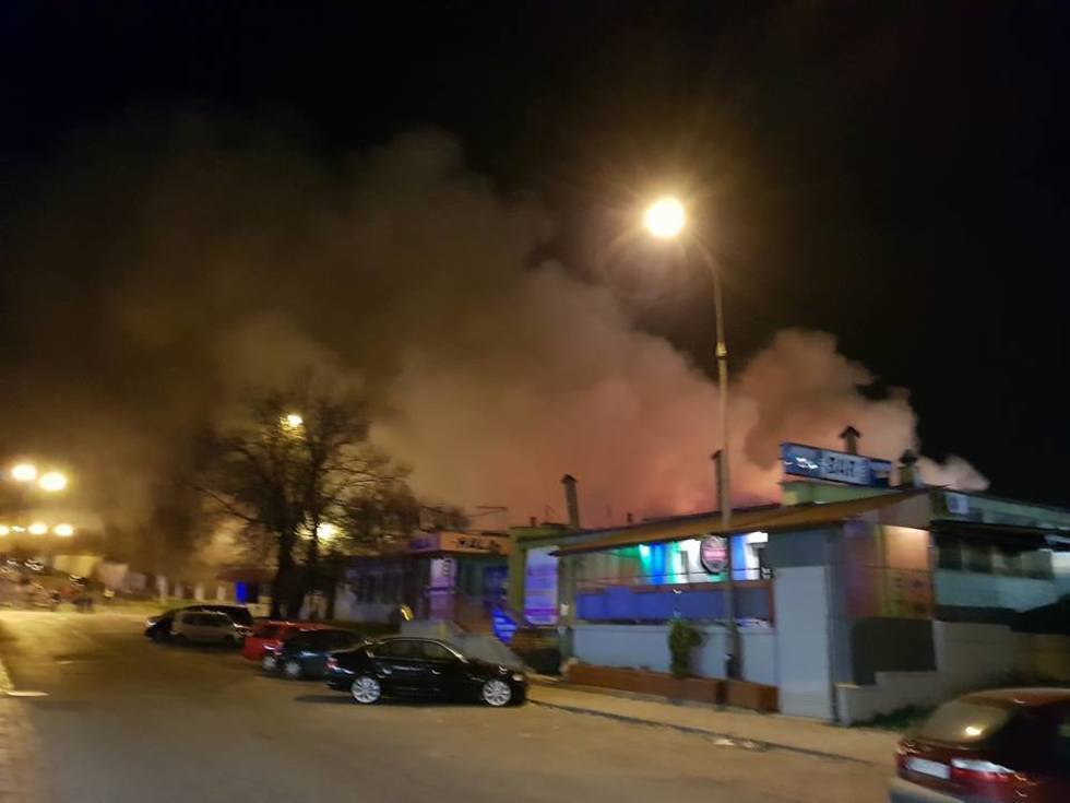  Pożar targu przy ulicy Ruskiej (zdjęcie 10) - Autor: Łukasz Dudkowski