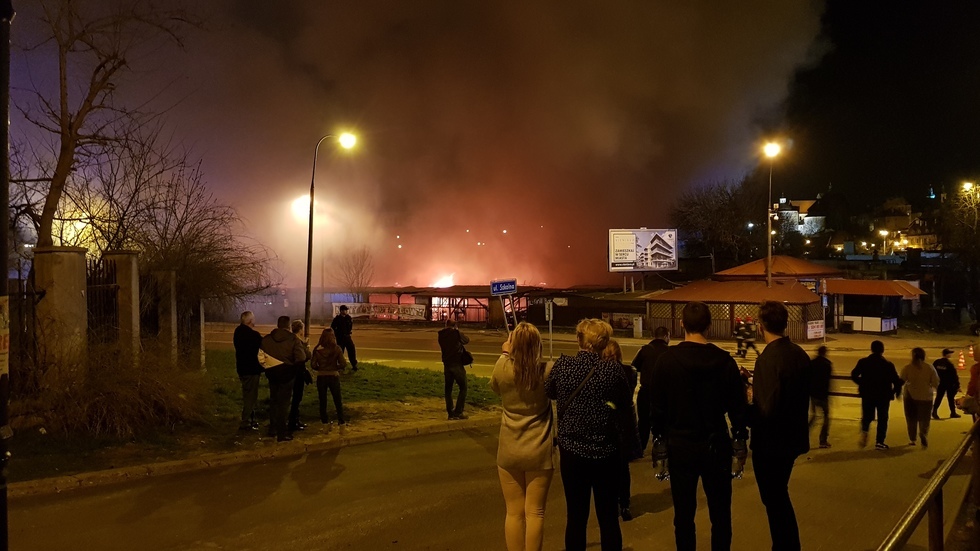  Pożar targu przy ulicy Ruskiej (zdjęcie 18) - Autor: Łukasz Dudkowski