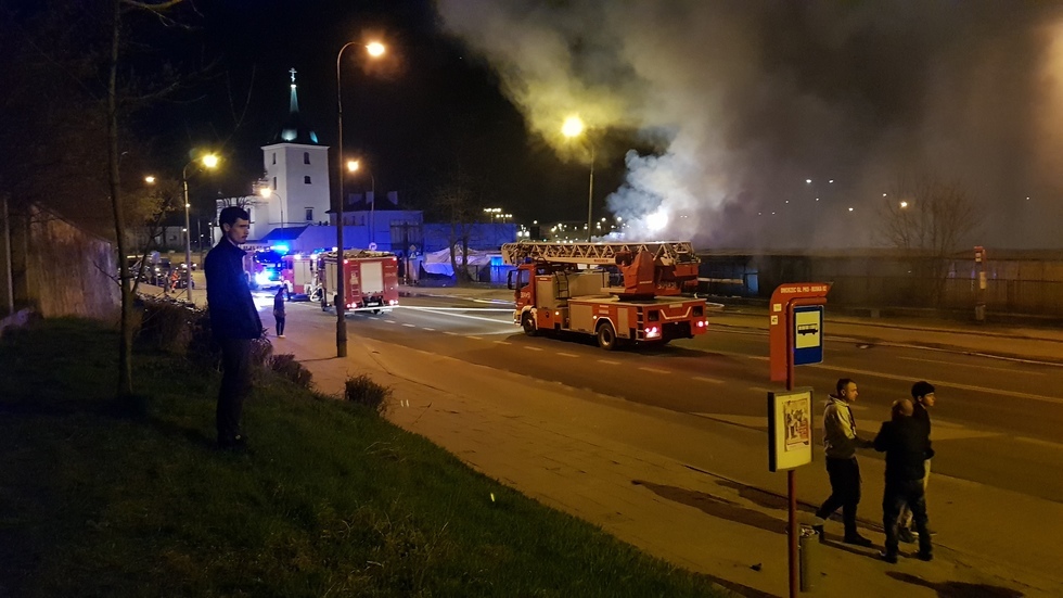  Pożar targu przy ulicy Ruskiej (zdjęcie 21) - Autor: Łukasz Dudkowski