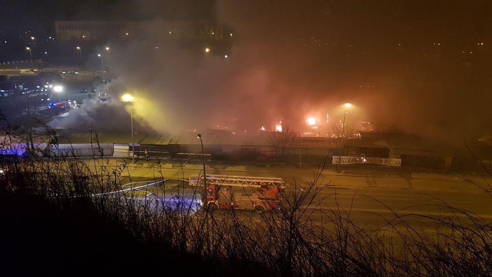  Pożar targu przy ulicy Ruskiej (zdjęcie 8) - Autor: Łukasz Dudkowski