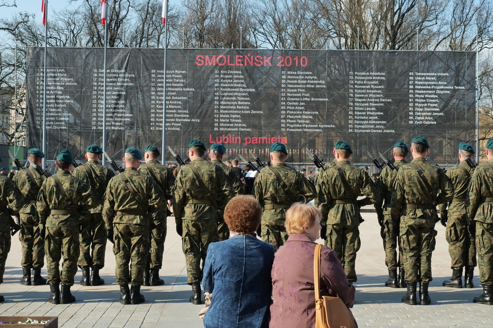  Obchody 8. rocznicy Katastrofy Smoleńskiej w Lublinie (zdjęcie 3) - Autor: Maciej Kaczanowski