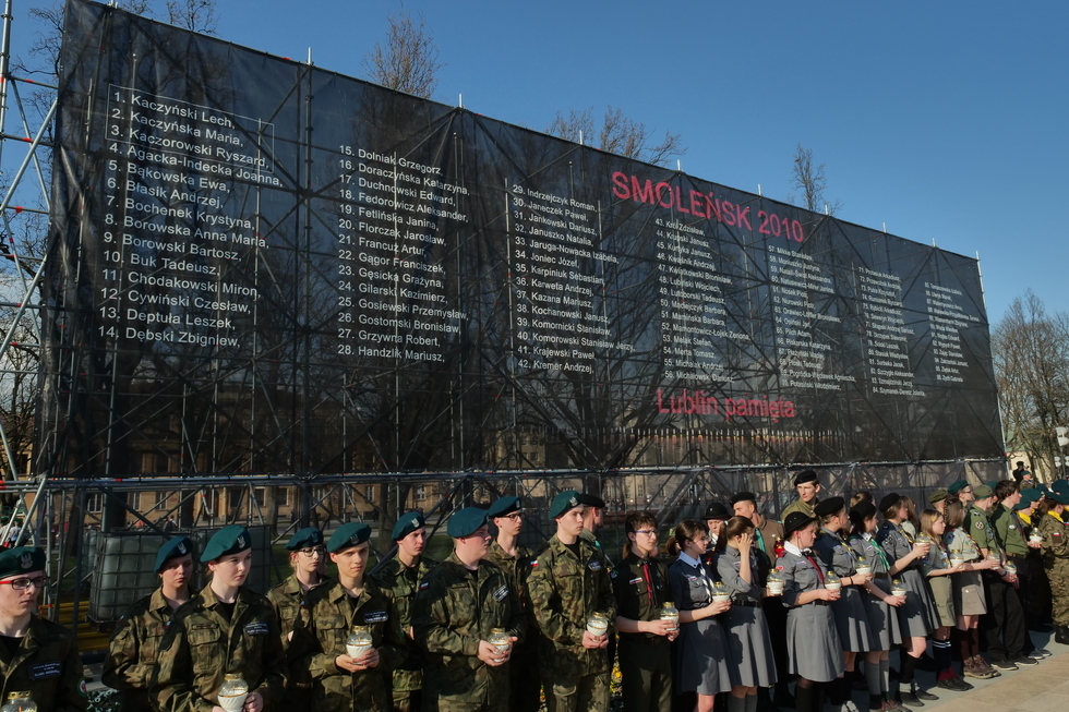  Obchody 8. rocznicy Katastrofy Smoleńskiej w Lublinie (zdjęcie 2) - Autor: Maciej Kaczanowski