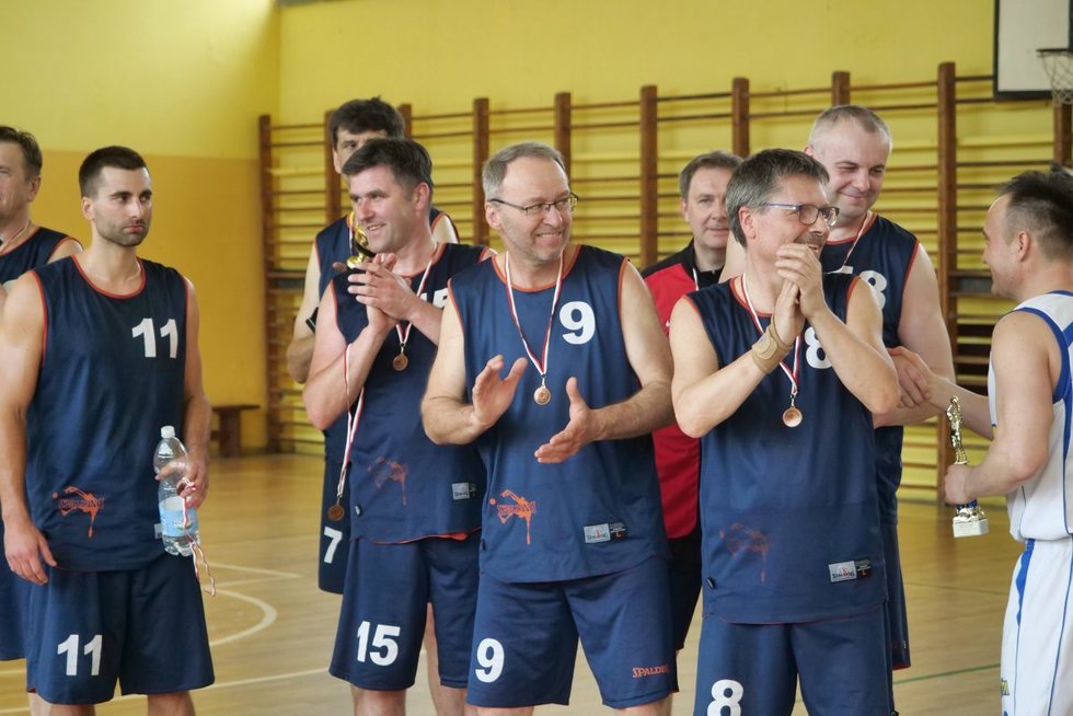  Finał Ligi Amatorskiej Koszykówki: Mecz Lancet vs. Jurand  (zdjęcie 3) - Autor: Maciej Kaczanowski
