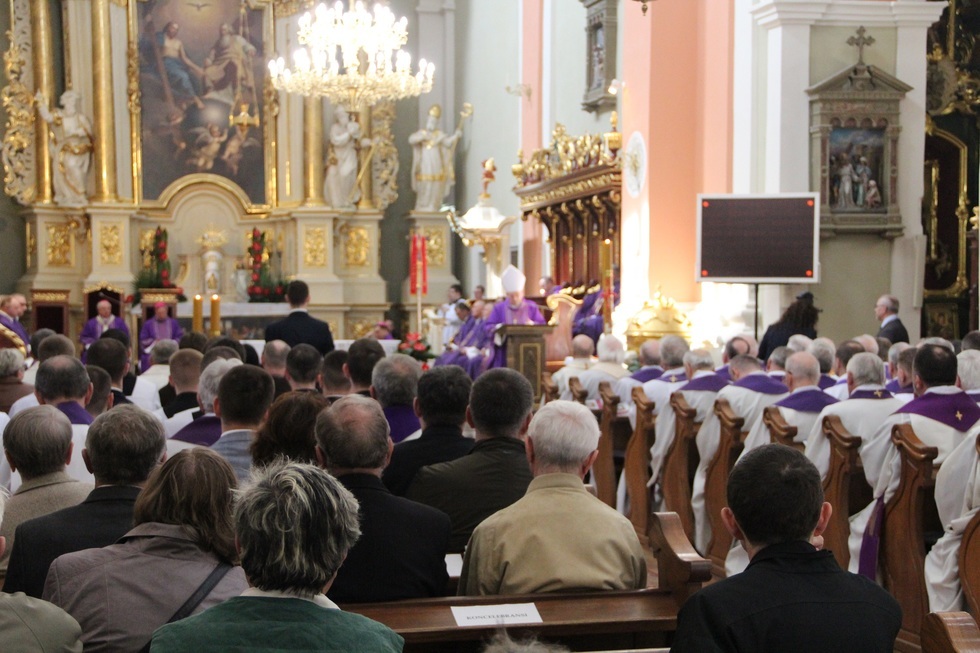  Pogrzeb biskupów w Janowie Podlaskim (zdjęcie 4) - Autor: Ewelina Burda