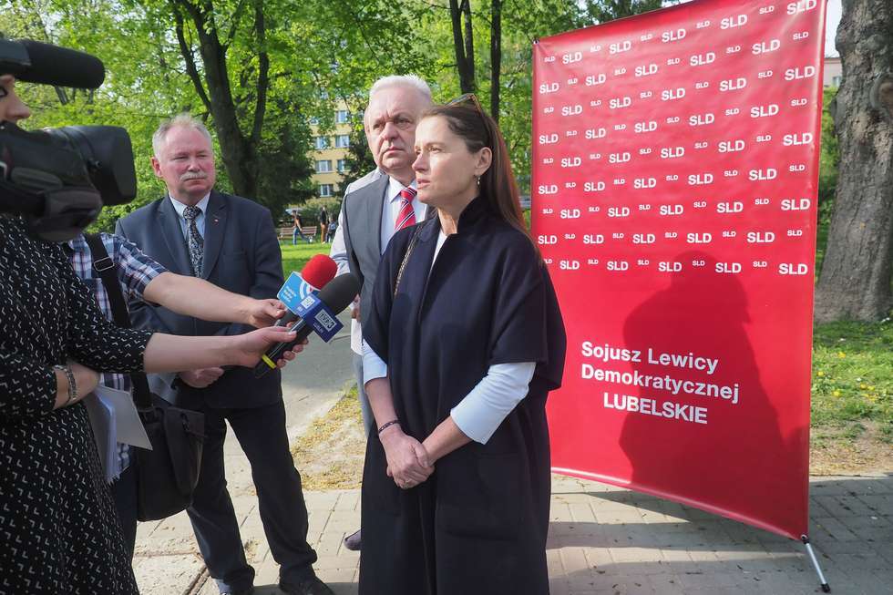  Monika Jaruzelska w Lublinie o ustawie degradacyjnej (zdjęcie 1) - Autor: Wojciech Nieśpiałowski