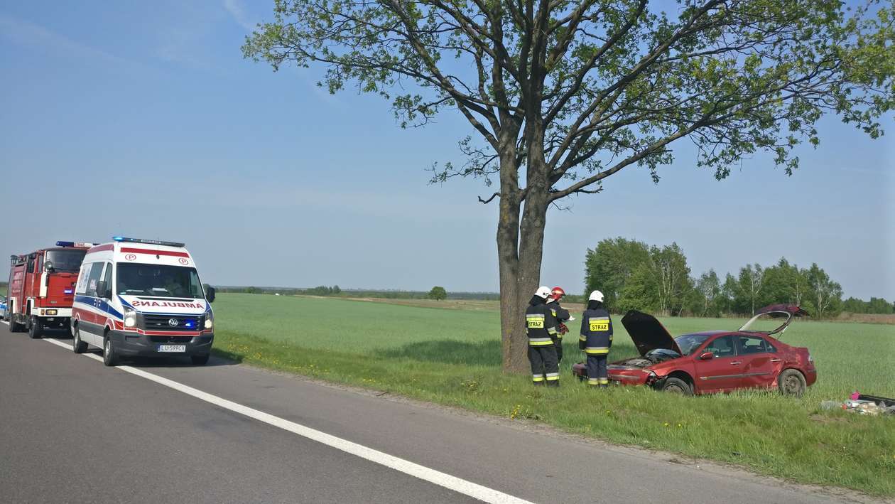  Wypadek w miejscowości Trzciniec (zdjęcie 2) - Autor: Czytelnik