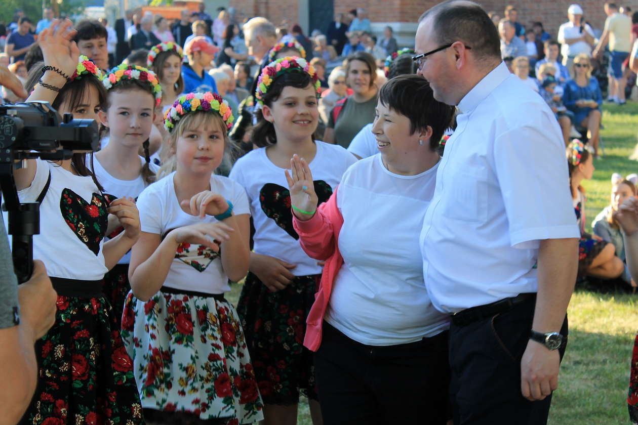  Festyn rodzinny w Gołębiu (zdjęcie 7) - Autor: Radosław Szczęch