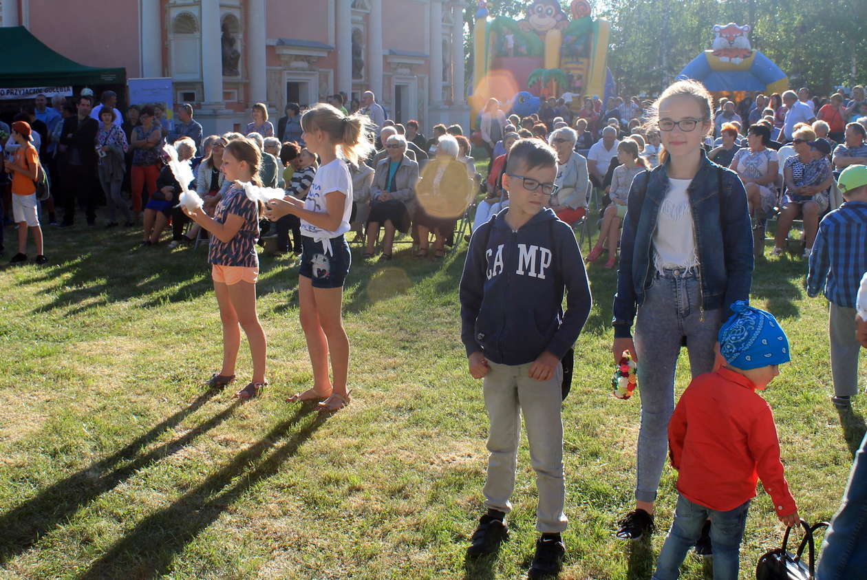  Festyn rodzinny w Gołębiu (zdjęcie 13) - Autor: Radosław Szczęch