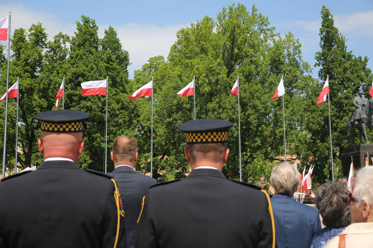  Narodowy Dzień Zwycięstwa. Uroczystość na pl. Litewskim w Lublinie (zdjęcie 14) - Autor: Łukasz Dudkowski