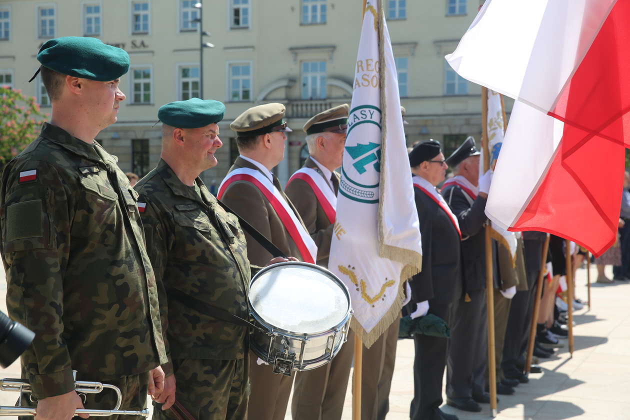  Narodowy Dzień Zwycięstwa. Uroczystość na pl. Litewskim w Lublinie (zdjęcie 2) - Autor: Łukasz Dudkowski