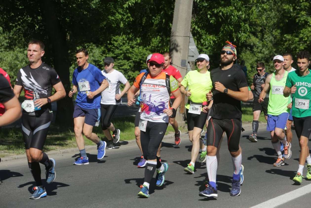  6. Maraton Lubelski i 3. Bieg Koziołka w Lublinie (zdjęcie 25) - Autor: Wojciech Nieśpiałowski