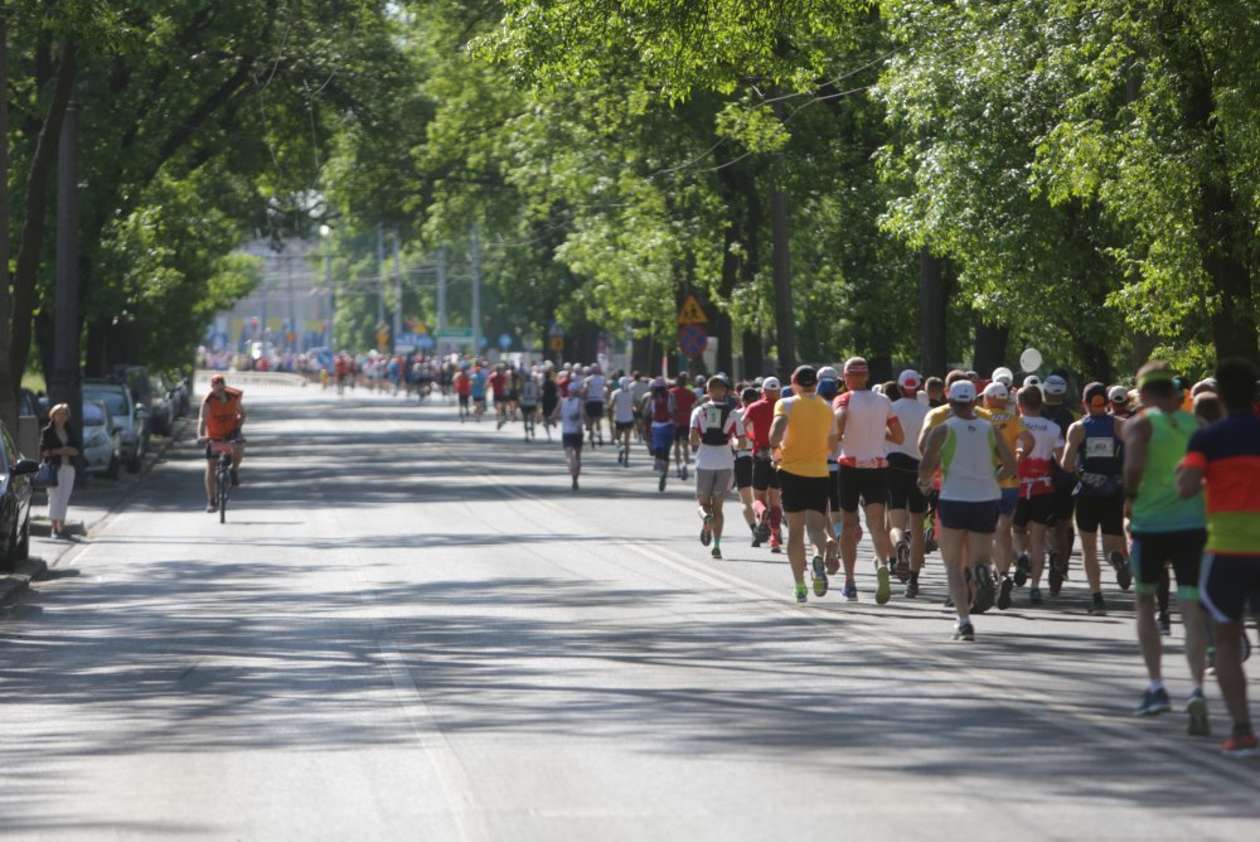  6. Maraton Lubelski i 3. Bieg Koziołka w Lublinie (zdjęcie 33) - Autor: Wojciech Nieśpiałowski