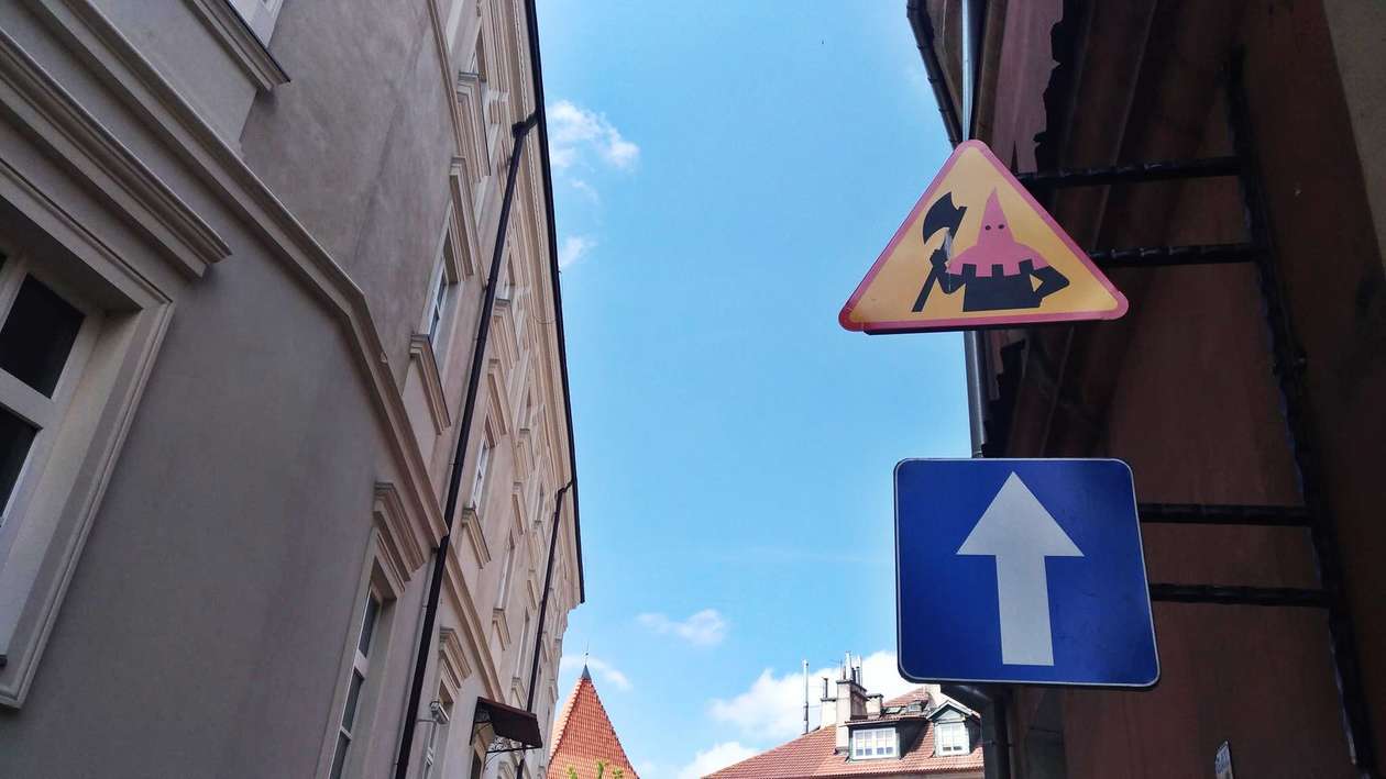  Nowy znak na Starym Mieście w Lublinie: Uwaga, kat! (zdjęcie 1) - Autor: Agnieszka Mazuś