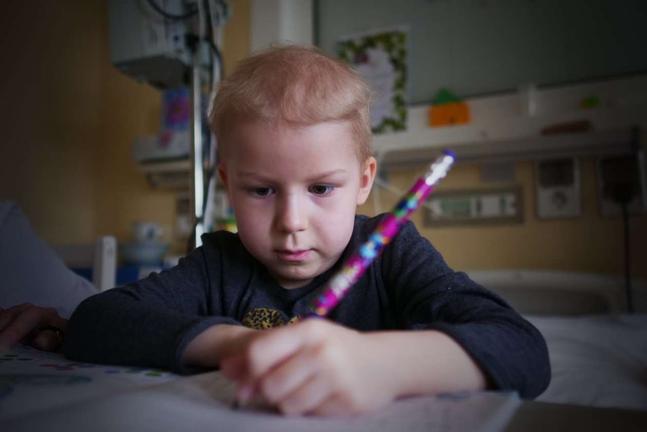  Uniwersytecki Szpital Dziecięcy: lekcje w przyszpitalnej szkole (zdjęcie 5) - Autor: Maciej Kaczanowski