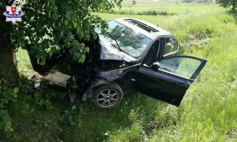 Pijany kierowca z Tanzanii rozbił BMW pod Michowem - Autor: Policja
