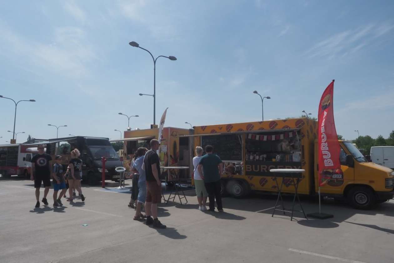  Zlot food trucków w Lublinie (zdjęcie 7) - Autor: Wojciech Nieśpiałowski