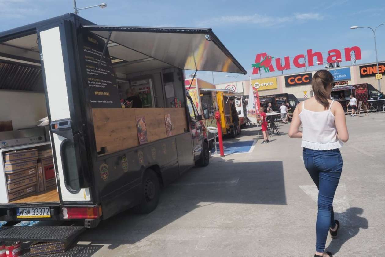  Zlot food trucków w Lublinie (zdjęcie 9) - Autor: Wojciech Nieśpiałowski
