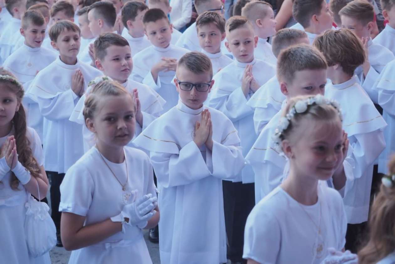  Pierwsza Komunia – Parafia pw. św. Andrzeja Boboli w Lublinie (zdjęcie 47) - Autor: Wojciech Nieśpiałowski