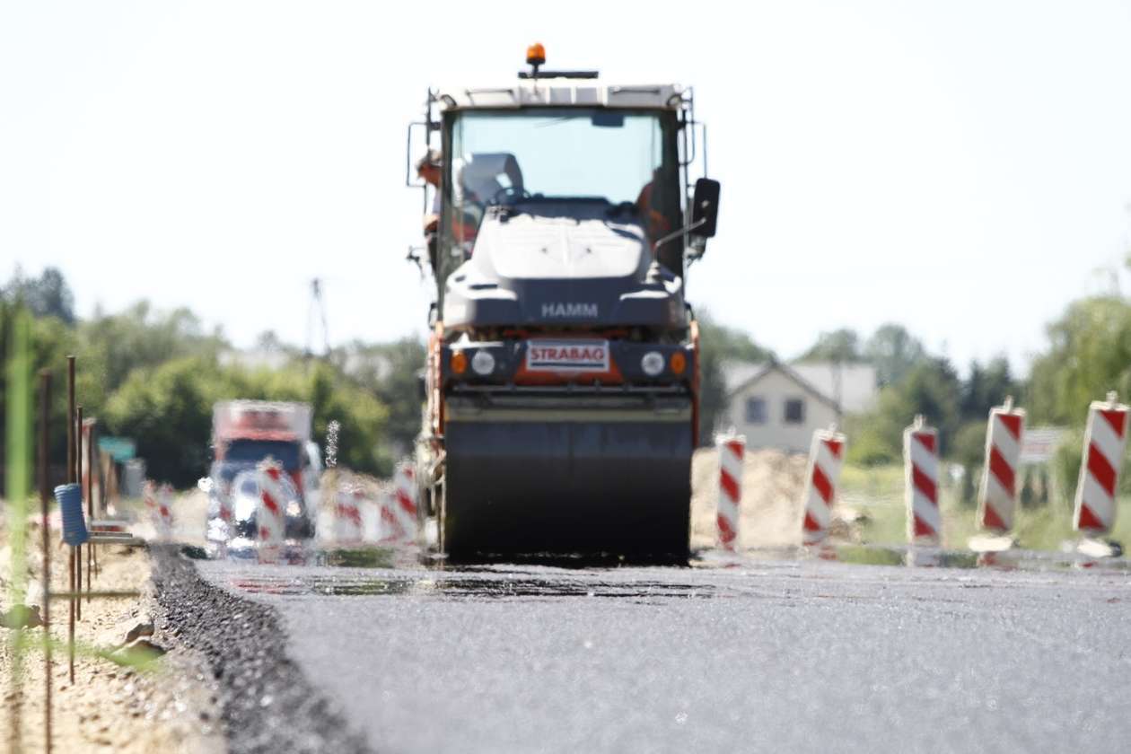  Prace przy przebudowie drogi W835 (zdjęcie 7) - Autor: Bartek Chmiel