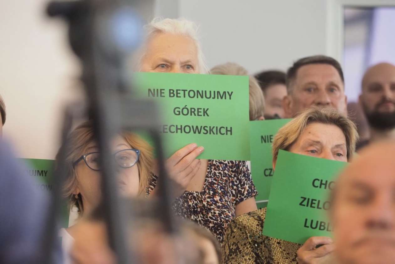  Mieszkańcy na sesji Rady Miasta (zdjęcie 44) - Autor: Paweł Buczkowski