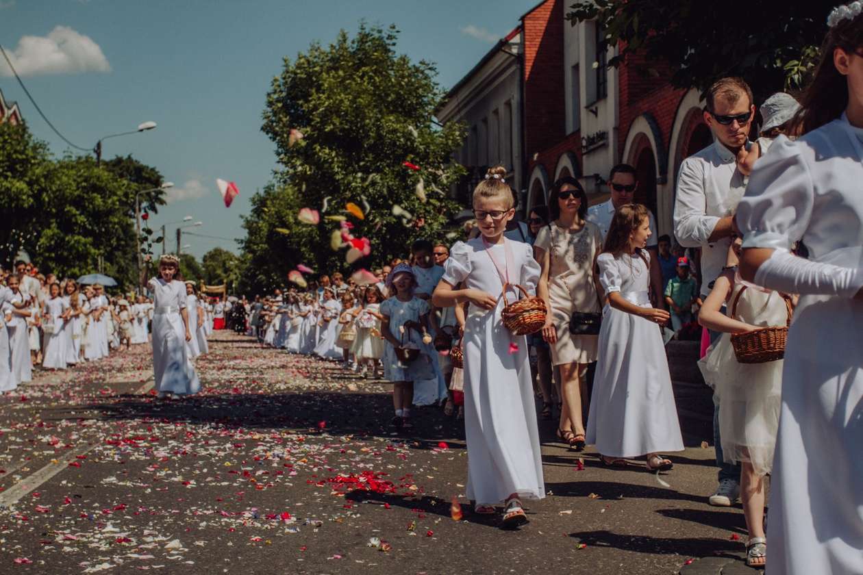  Procesja Bożego Ciała w Lubartowie (zdjęcie 1) - Autor: Bartek Wójtowicz