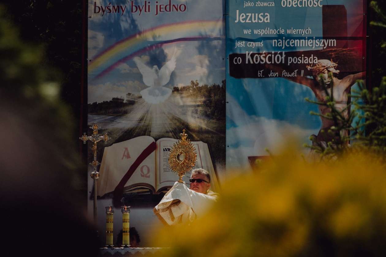  Procesja Bożego Ciała w Lubartowie (zdjęcie 1) - Autor: Bartek Wójtowicz