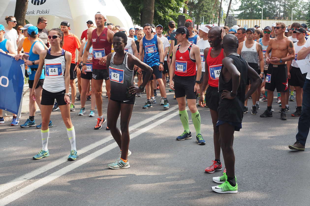  Półmaraton Solidarności 2018. Chwile przed startem (zdjęcie 12) - Autor: Paweł Buczkowski