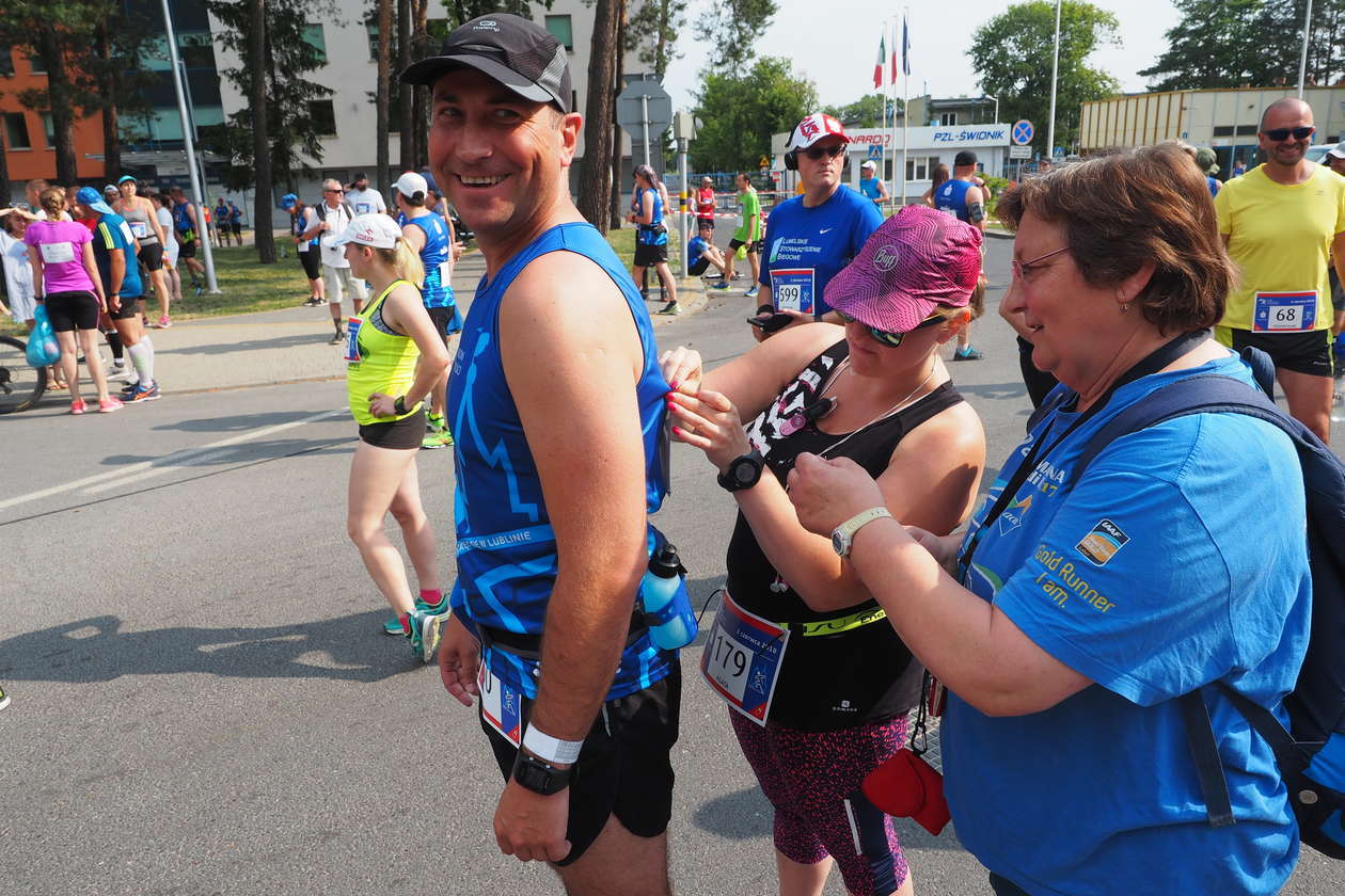  Półmaraton Solidarności 2018. Chwile przed startem (zdjęcie 18) - Autor: Paweł Buczkowski