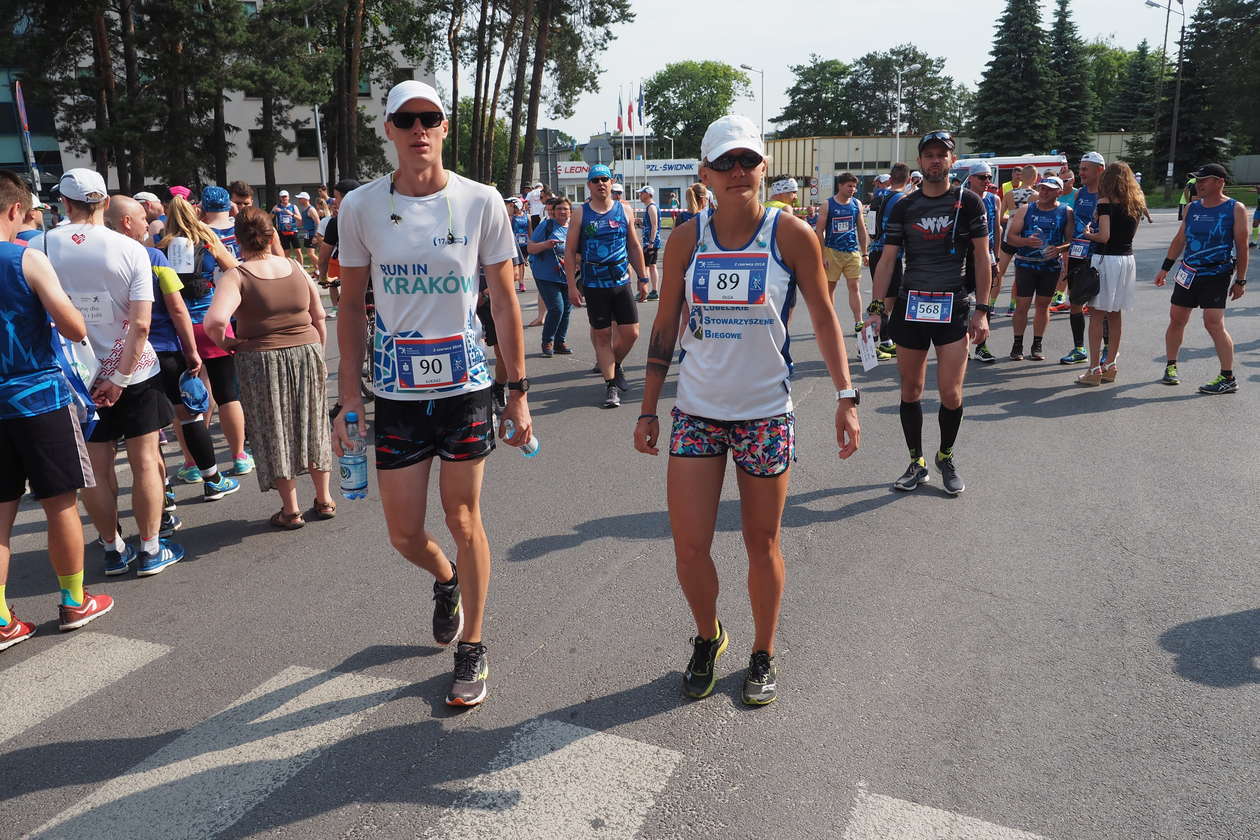  Półmaraton Solidarności 2018. Chwile przed startem (zdjęcie 21) - Autor: Paweł Buczkowski