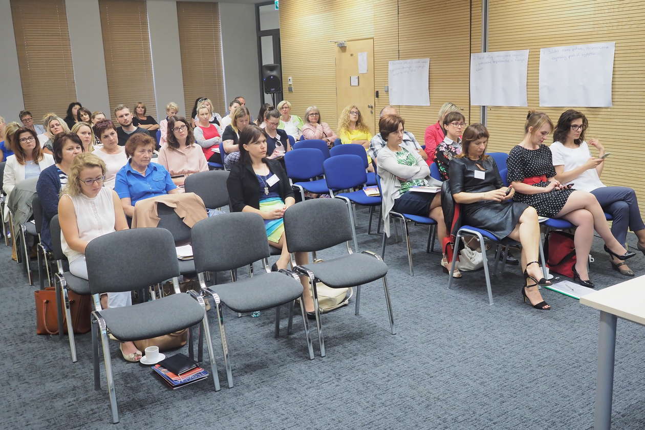  Konferencja o uzależnieniach w Urzędzie Marszałkowskim (zdjęcie 3) - Autor: Wojciech Nieśpiałowski
