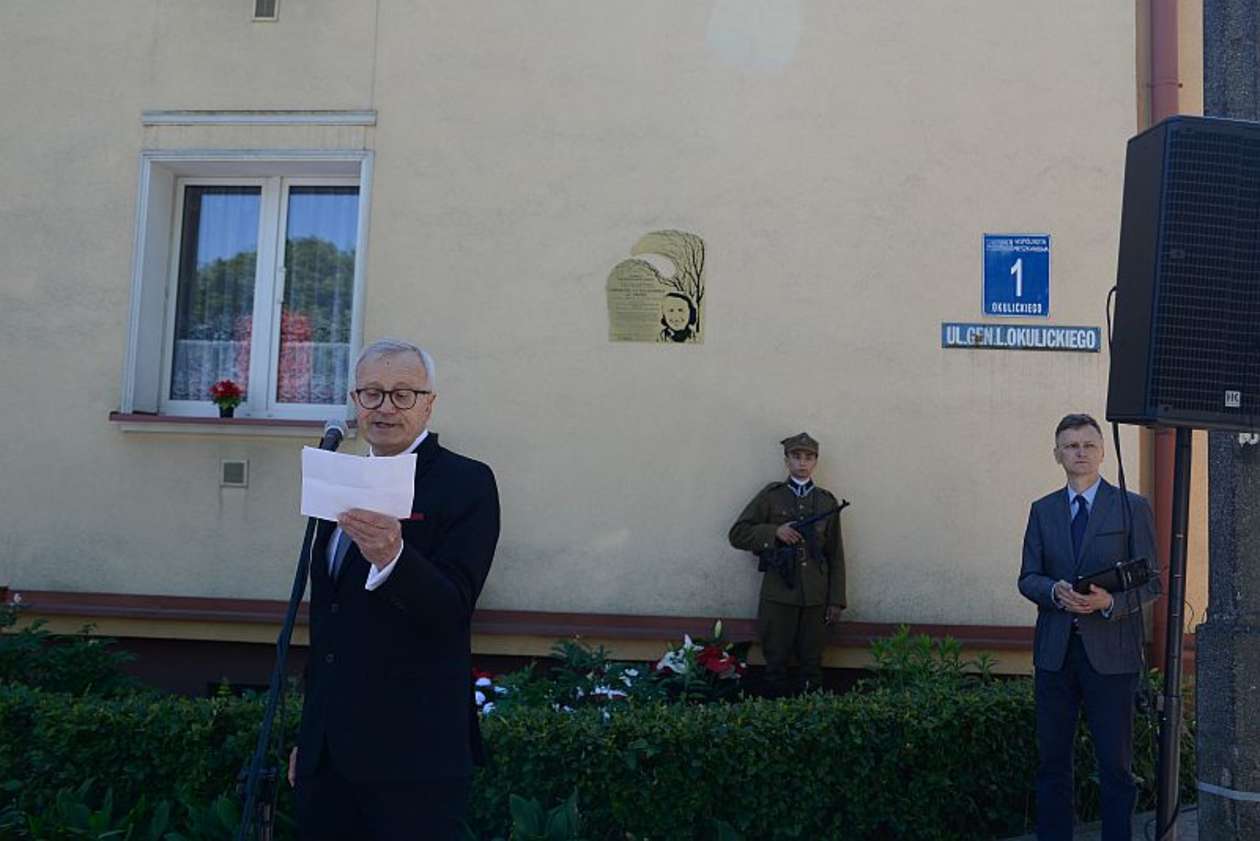  Uroczystość odsłonięcia pamiątkowej tablicy Janiny Cel (zdjęcie 5) - Autor: Mariusz Kiryła