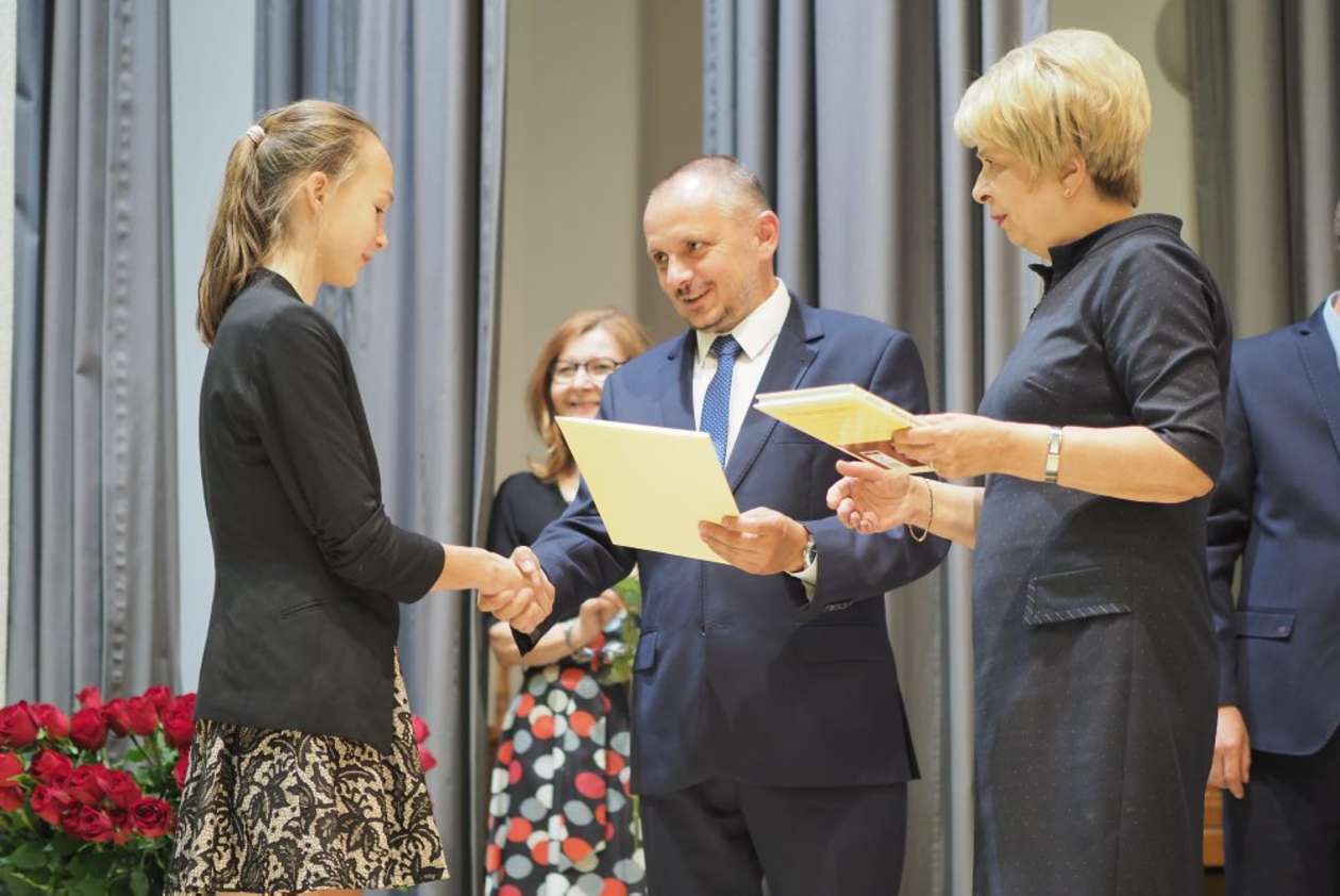  Uczniowie-laureaci odebrali nagrody prezydenta Lublina (zdjęcie 26) - Autor: Wojciech Nieśpiałowski