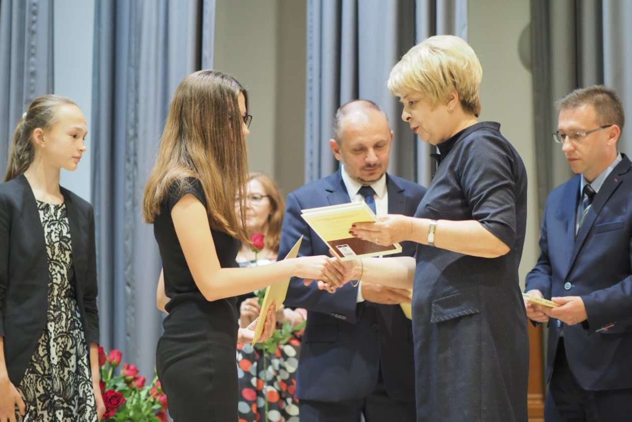  Uczniowie-laureaci odebrali nagrody prezydenta Lublina (zdjęcie 30) - Autor: Wojciech Nieśpiałowski