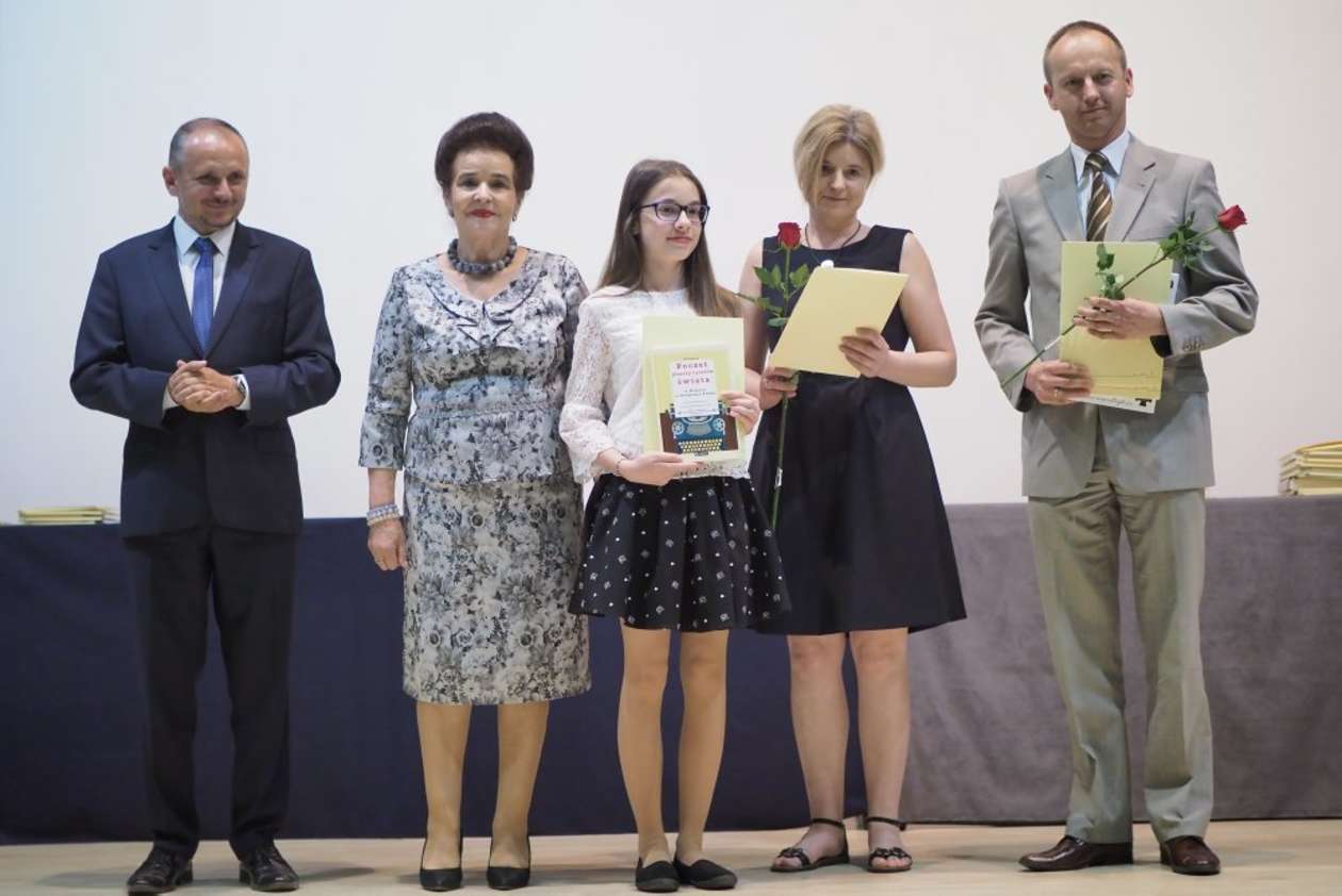  Uczniowie-laureaci odebrali nagrody prezydenta Lublina (zdjęcie 37) - Autor: Wojciech Nieśpiałowski
