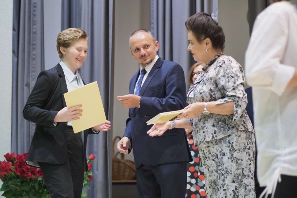  Uczniowie-laureaci odebrali nagrody prezydenta Lublina (zdjęcie 2) - Autor: Wojciech Nieśpiałowski