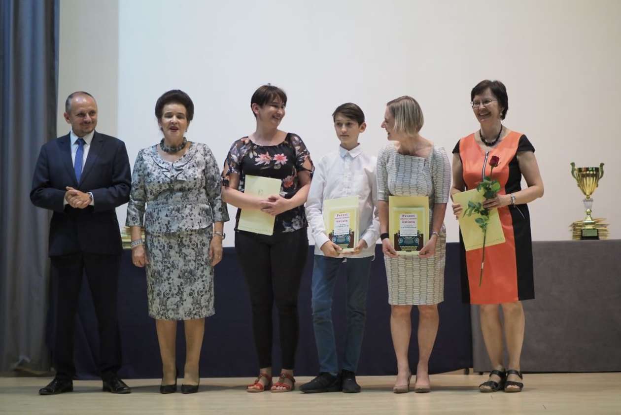  Uczniowie-laureaci odebrali nagrody prezydenta Lublina (zdjęcie 46) - Autor: Wojciech Nieśpiałowski