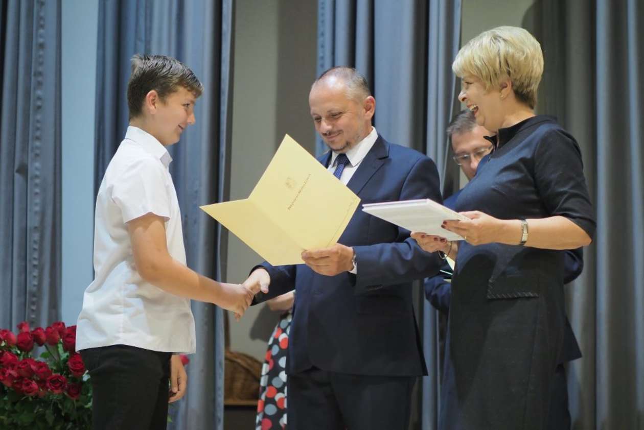  Uczniowie-laureaci odebrali nagrody prezydenta Lublina (zdjęcie 17) - Autor: Wojciech Nieśpiałowski