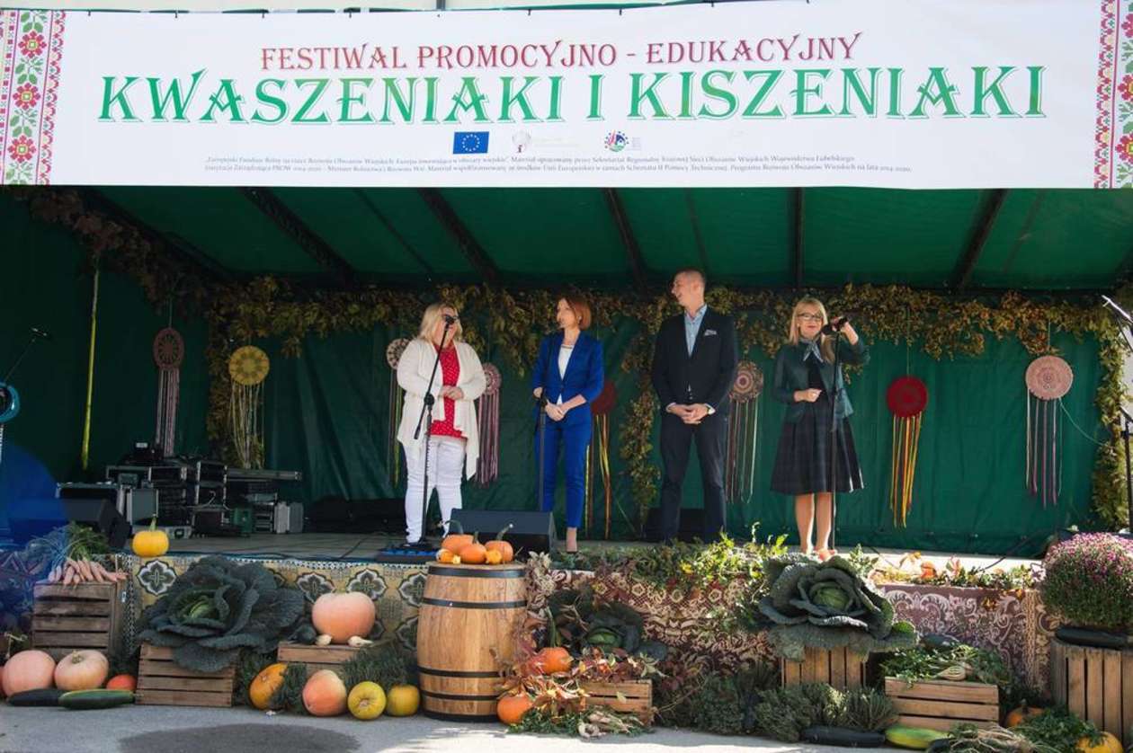  <p>Festiwal Promocyjno-Edukacyjny Kiszeniaki i Kwaszeniaki 01-09-2017 (Krzczon&oacute;w)</p>
