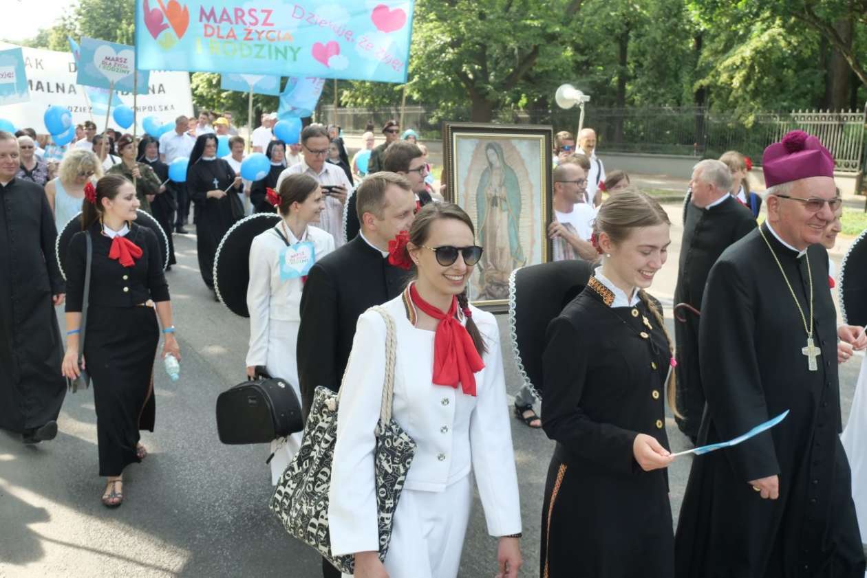  Marsz dla Życia i Rodziny w Lublinie  (zdjęcie 17) - Autor: Maciej Kaczanowski