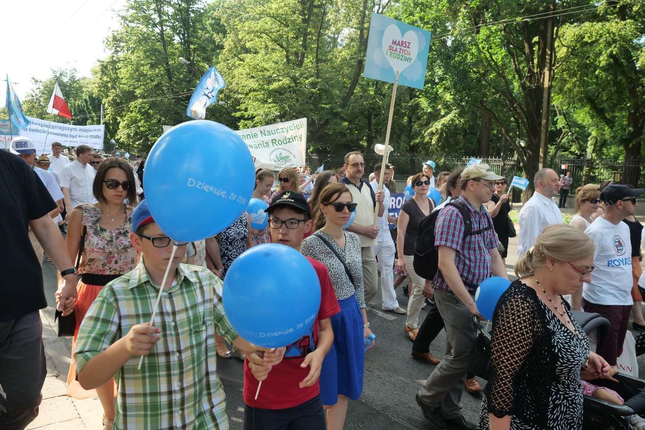  Marsz dla Życia i Rodziny w Lublinie  (zdjęcie 28) - Autor: Maciej Kaczanowski