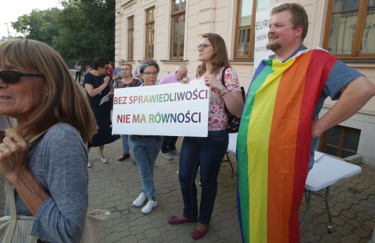  Manifestacja KOD w Lublinie (zdjęcie 18) - Autor: Wojciech Nieśpiałowski