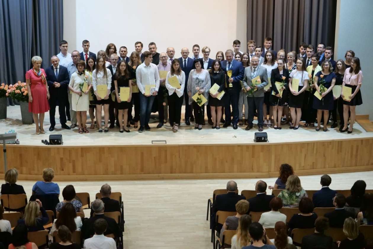  Nagrody dla najlepszych uczniów (zdjęcie 23) - Autor: Maciej Kaczanowski