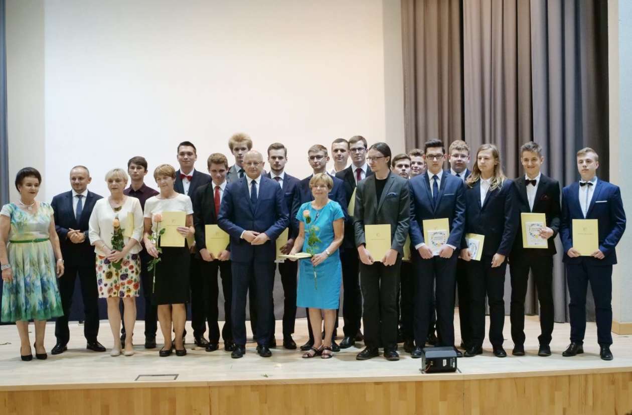  Nagrody dla najlepszych uczniów (zdjęcie 36) - Autor: Maciej Kaczanowski