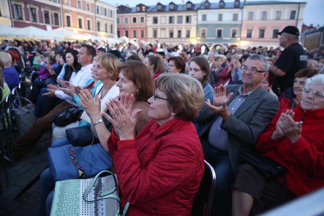  Piotr Rubik na Rynku Wielkim w Zamościu (zdjęcie 1) - Autor: Kazimierz Chmiel