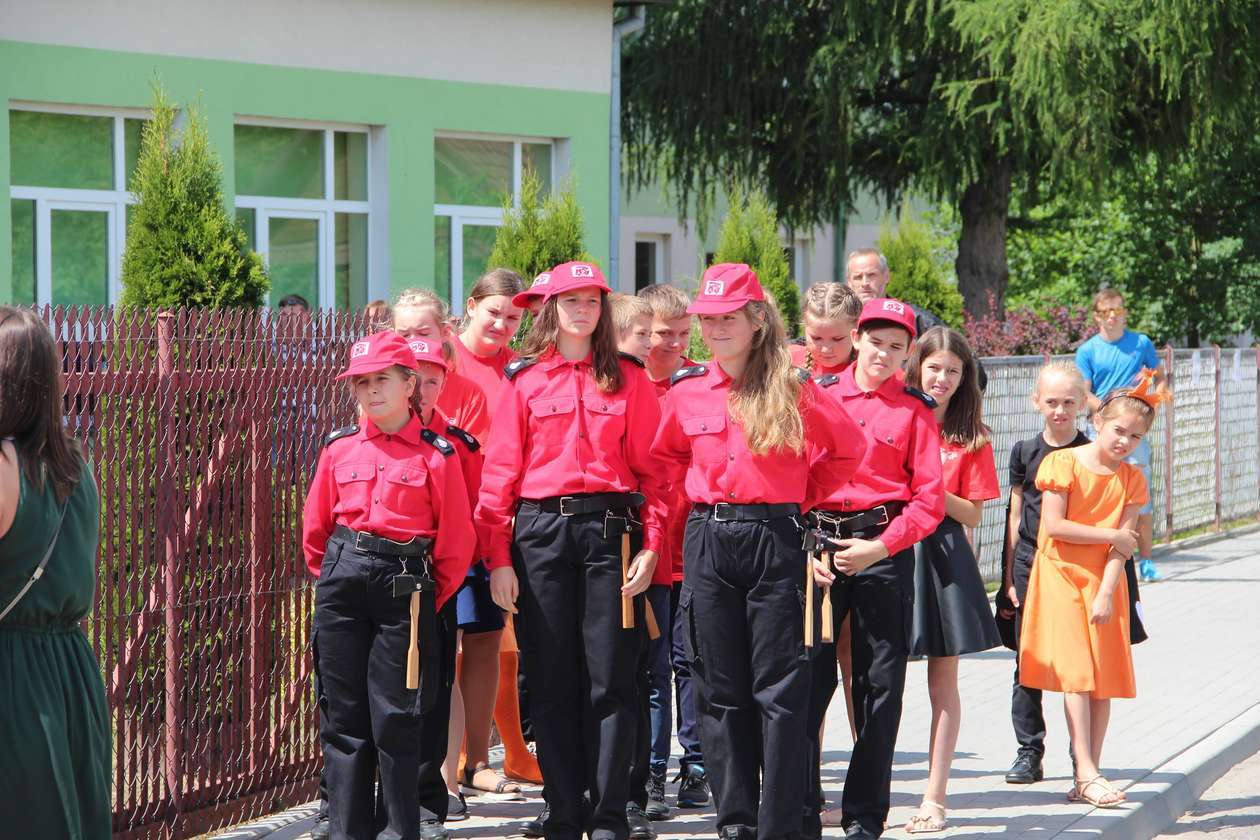  100-lecie szkoły podstawowej w Sworach (gm. Biała Podlaska) (zdjęcie 17) - Autor: Ewelina Burda