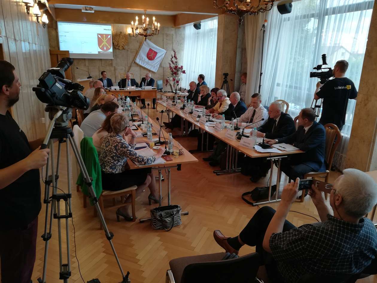 Czwartkowa sesja Rady Miasta w Kraśniku - Autor: Agnieszka Antoń-Jucha
