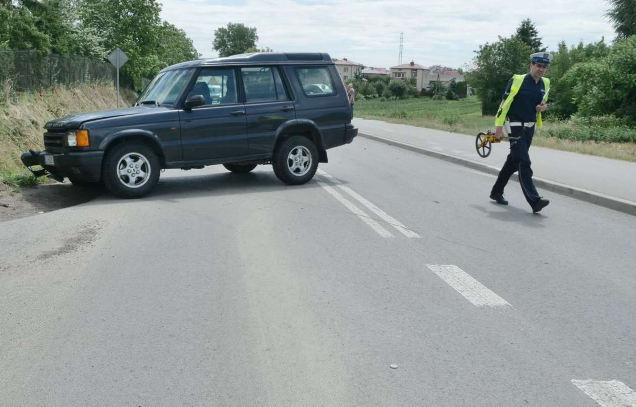  Choiny: Land rover zderzył się z oplem.  (zdjęcie 5) - Autor: Maciej Kaczanowski