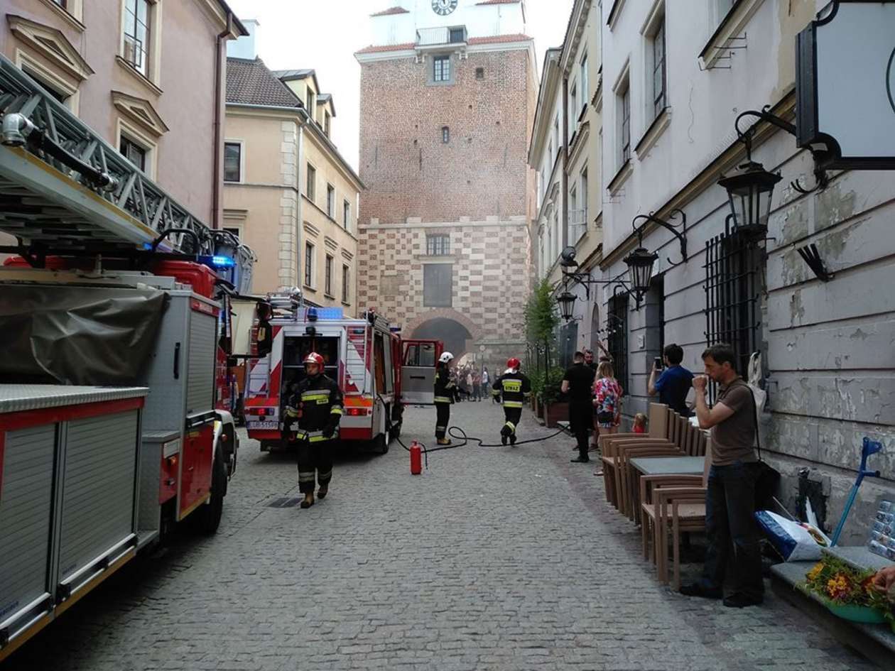  Akcja strażaków na Starym Mieście (zdjęcie 6) - Autor: Jacek Szydłowski