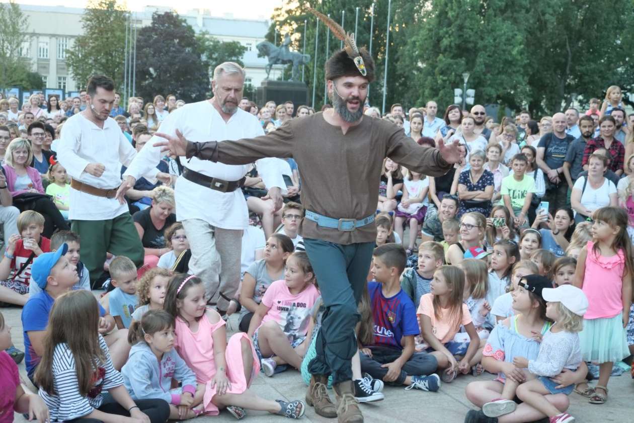  Teatr na placu Litewskim: Legenda o Czarciej Łapie (zdjęcie 16) - Autor: Maciej Kaczanowski