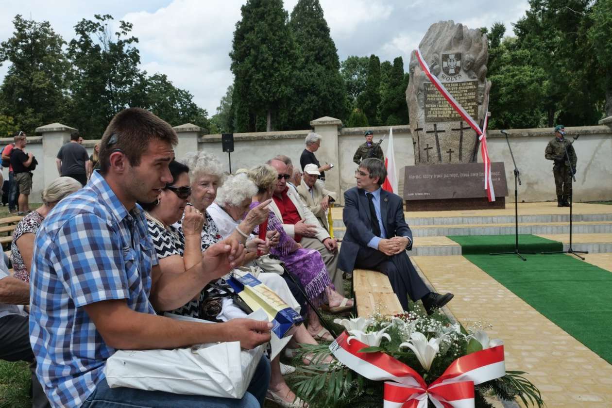  Odsłonięcie pomnika Ofiar Wołynia (zdjęcie 11) - Autor: Maciej Kaczanowski